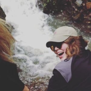 Meet your Posher, Chloe